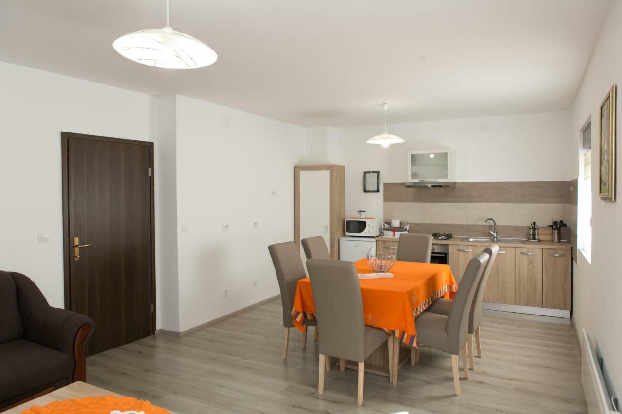 Apartman Lori Otočac Dış mekan fotoğraf
