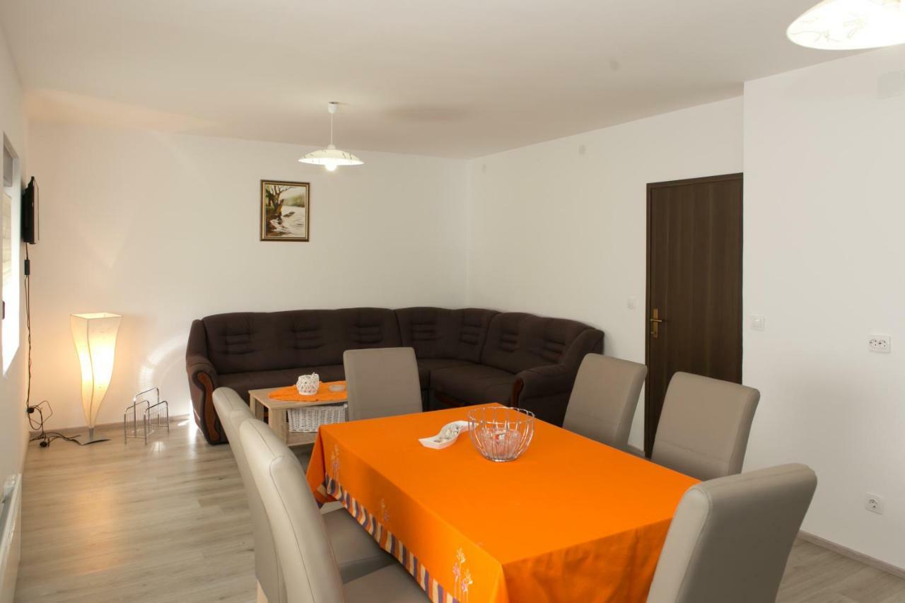 Apartman Lori Otočac Dış mekan fotoğraf