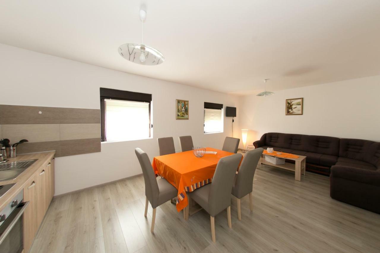 Apartman Lori Otočac Dış mekan fotoğraf